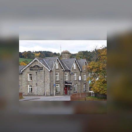 The Llanelwedd Arms Hotel 比尔斯韦尔斯 外观 照片