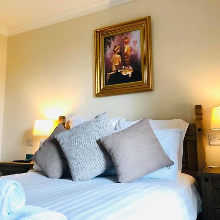 The Llanelwedd Arms Hotel 比尔斯韦尔斯 外观 照片