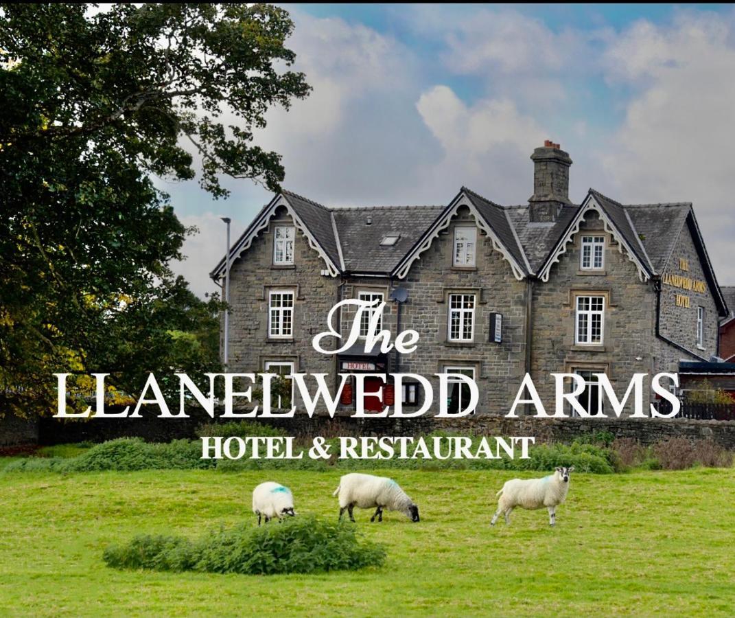 The Llanelwedd Arms Hotel 比尔斯韦尔斯 外观 照片