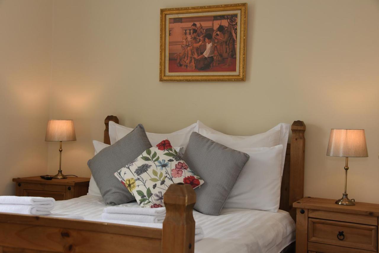 The Llanelwedd Arms Hotel 比尔斯韦尔斯 外观 照片