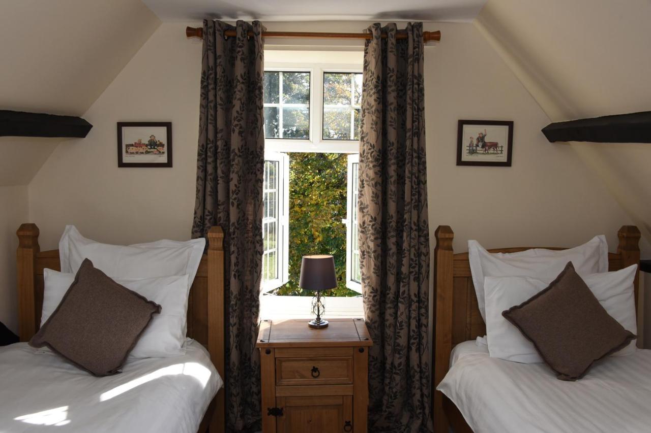 The Llanelwedd Arms Hotel 比尔斯韦尔斯 外观 照片