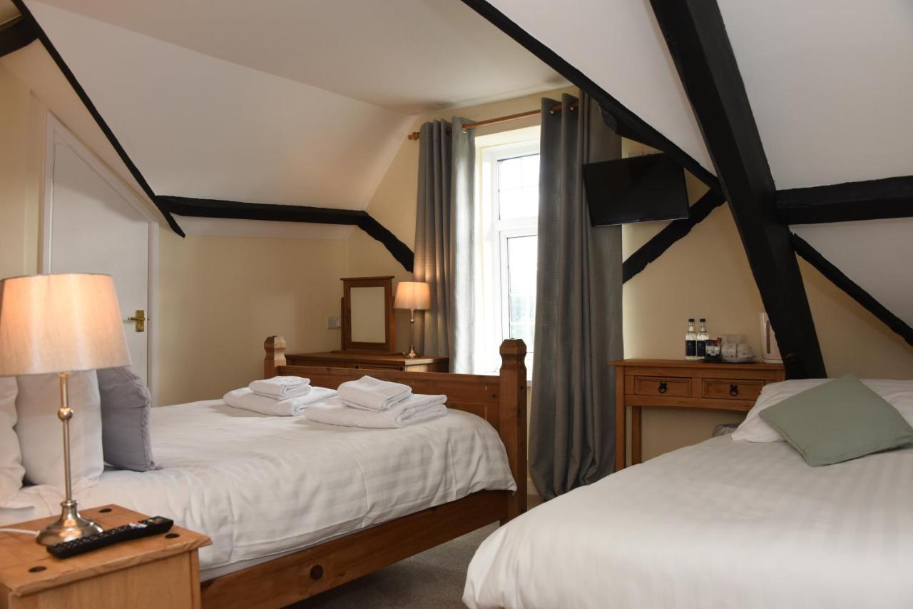 The Llanelwedd Arms Hotel 比尔斯韦尔斯 外观 照片