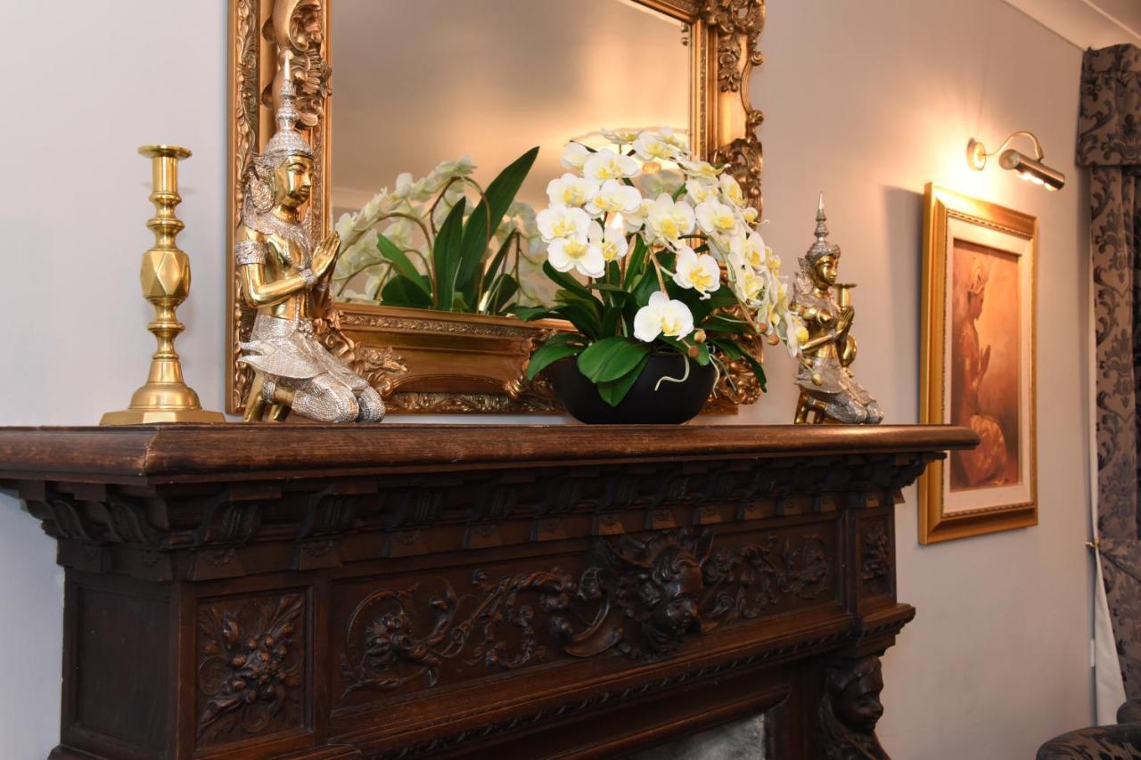 The Llanelwedd Arms Hotel 比尔斯韦尔斯 外观 照片