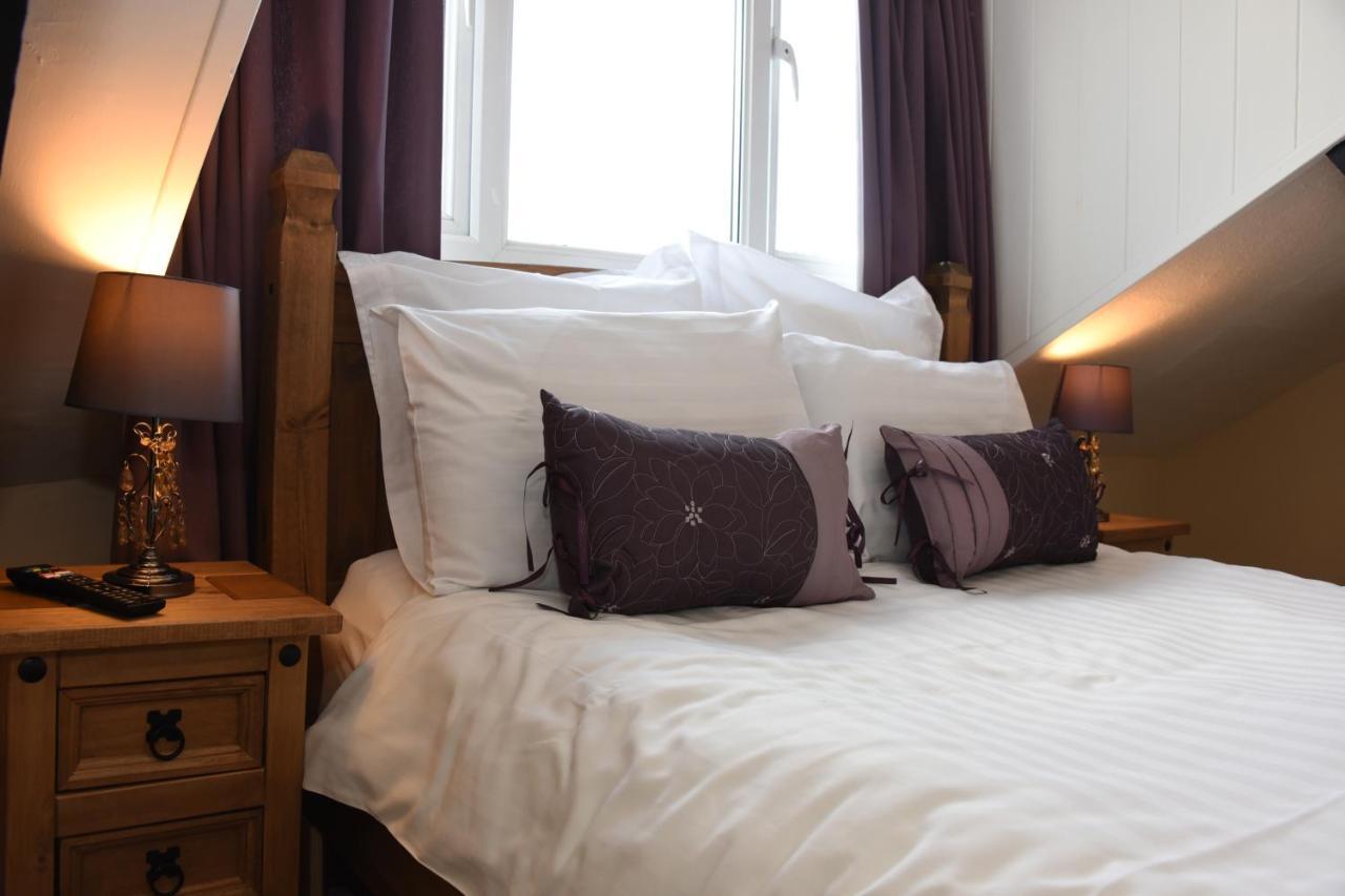 The Llanelwedd Arms Hotel 比尔斯韦尔斯 外观 照片
