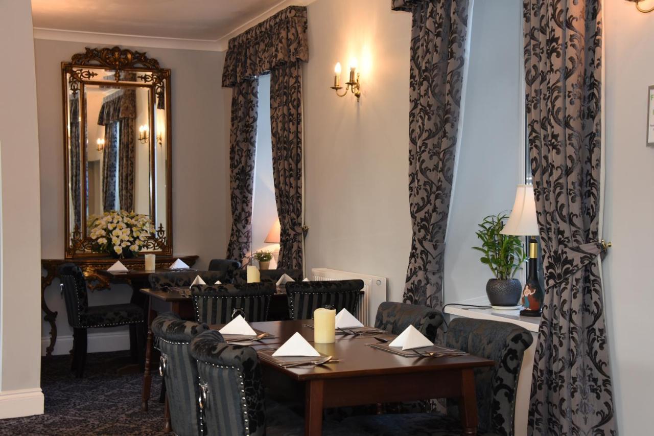 The Llanelwedd Arms Hotel 比尔斯韦尔斯 外观 照片