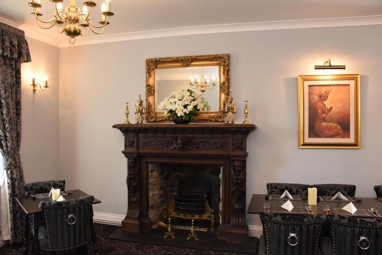 The Llanelwedd Arms Hotel 比尔斯韦尔斯 外观 照片
